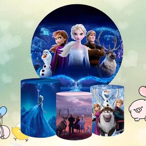 Frost födelsedagsbakgrund: Prinsessan Anna och Elsa festdekorationer
