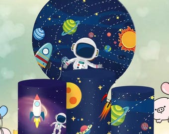 Ronde achtergrond astronaut ruimte: kinderverjaardagsfeestje, babyshower