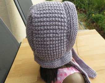 Hand knitted baby wool bonnet / Merino wool