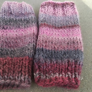 Women&#39;s wool mittens