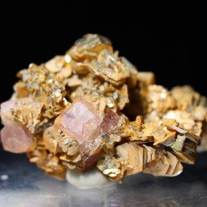 174.00cts Natural Pink Morganite Specimen R : 96