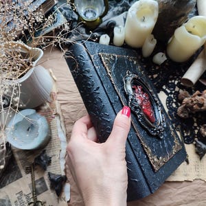 Grimorio, diario, libro degli incantesimi delle streghe, libro delle ombre, libro degli incantesimi, libro di ricette, album da disegno personalizzato, libro magico, diario vuoto, diario dei sogni, stregoneria immagine 14