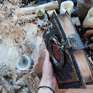 Grimorio, diario, libro degli incantesimi delle streghe, libro delle ombre, libro degli incantesimi, libro di ricette, album da disegno personalizzato, libro magico, diario vuoto, diario dei sogni, stregoneria immagine 16