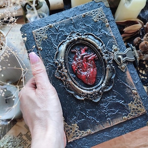 Grimorio, diario, libro degli incantesimi delle streghe, libro delle ombre, libro degli incantesimi, libro di ricette, album da disegno personalizzato, libro magico, diario vuoto, diario dei sogni, stregoneria Vintage Clasp