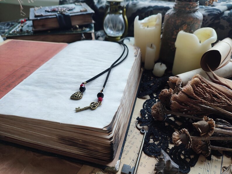 Grimorio, diario, libro degli incantesimi delle streghe, libro delle ombre, libro degli incantesimi, libro di ricette, album da disegno personalizzato, libro magico, diario vuoto, diario dei sogni, stregoneria immagine 11