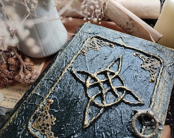 Grimoire journal Gothic Book of Shadows Spell book Coptic sketchbook Magic book Blanck journal Dream journal Witchcraft book Witchy knot