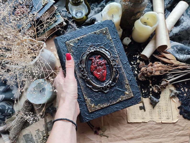 Grimorio, diario, libro degli incantesimi delle streghe, libro delle ombre, libro degli incantesimi, libro di ricette, album da disegno personalizzato, libro magico, diario vuoto, diario dei sogni, stregoneria immagine 12