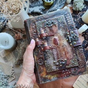 Grimoire journal Charmed book Custom sketchbook Book of Shadows Spell book Witchcraft Practical Magic book Fairly book Blank grimoire Tome