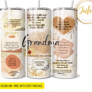 Puede incluir: Tres vasos de acero inoxidable con vers&iacute;culos b&iacute;blicos inspiradores y dise&ntilde;os florales. Los vasos son blancos con detalles dorados y presentan la palabra "Abuela" en una fuente decorativa.