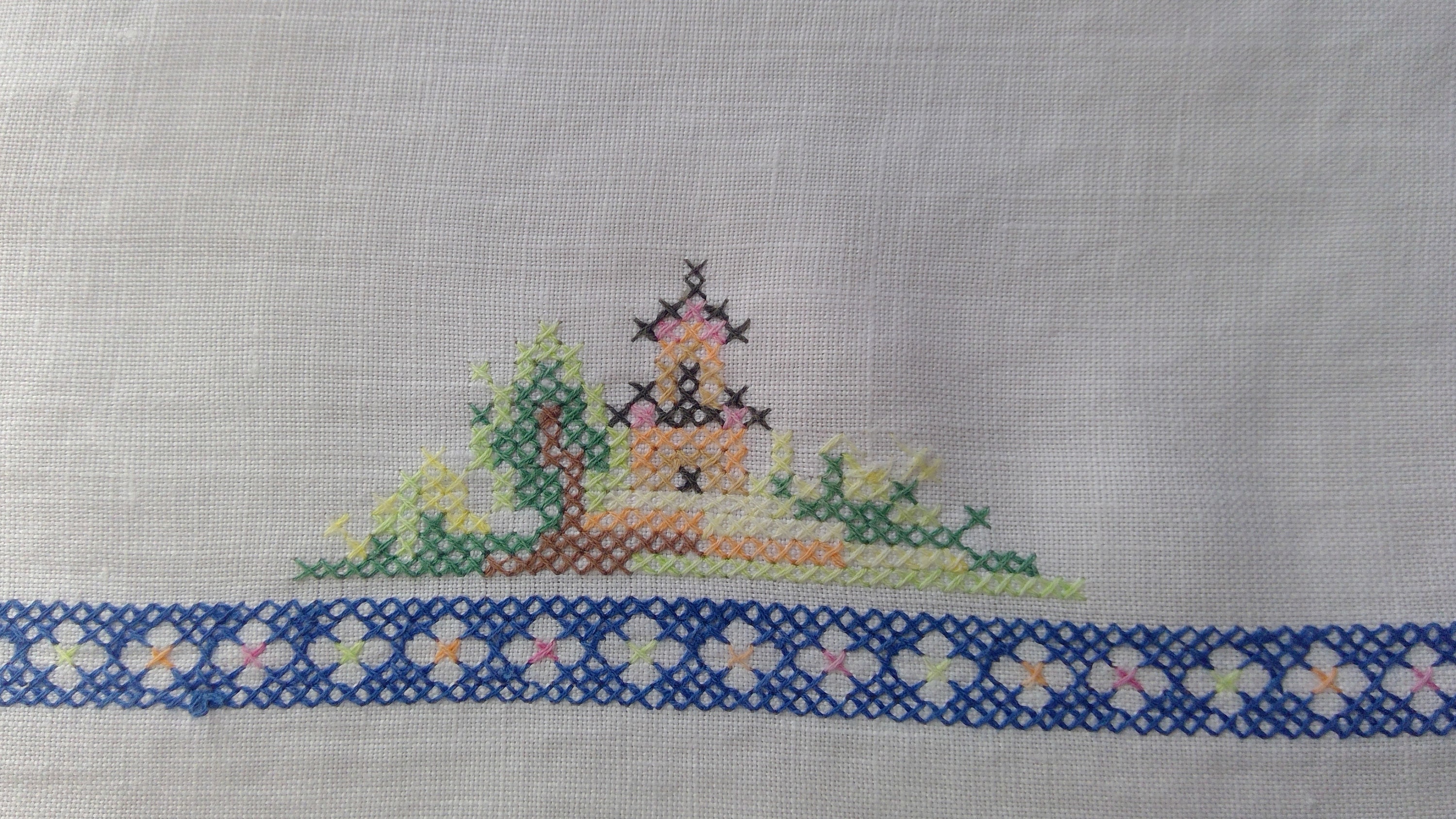 Vintage Cross Stich Embroidered Table Runner 40 X Etsy