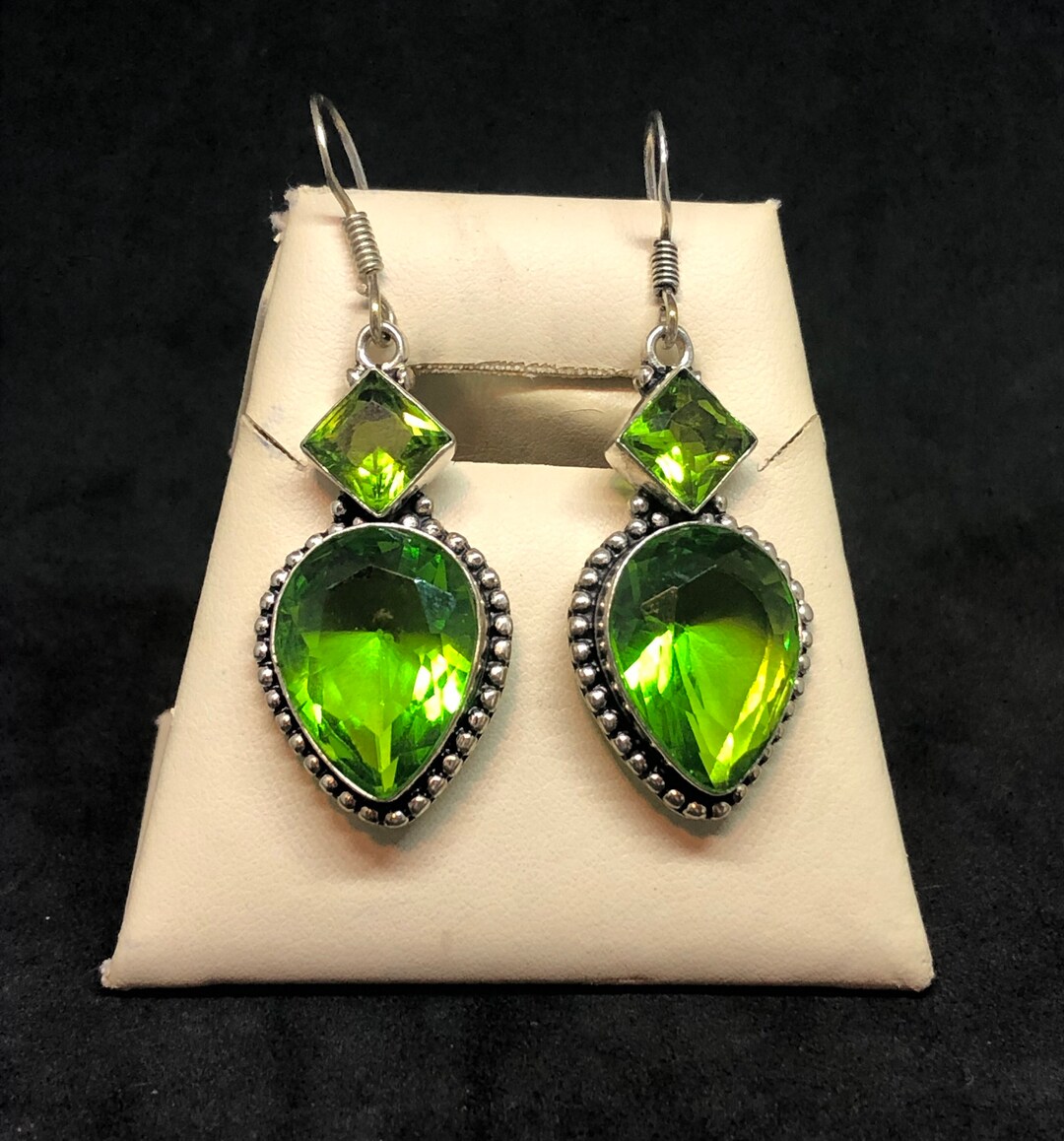 Natural Green Agate Gemstone Sterling Silver Earrings main image 0