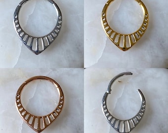 Teardrop V Shaped Open Pattern Hinged Septum Clicker Daith Rook Ring 1.2mm 8mm/10mm - Choice of 3 Colours