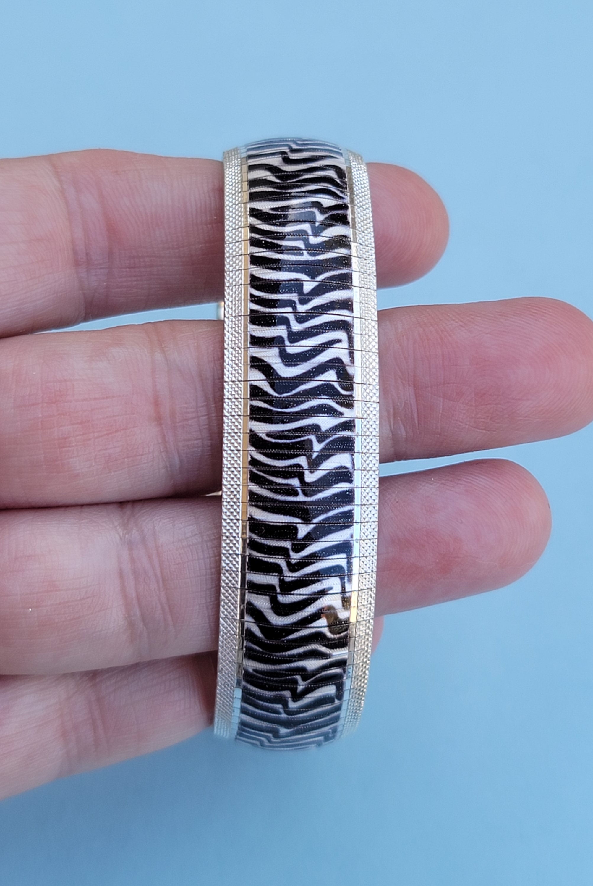925 Sterling Silver Handmade Gorgeous Bright Shining Bangle