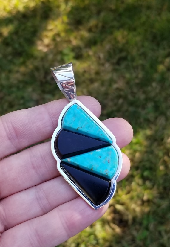 Brilliant Native American Navajo Black Onyx Triangle Amber Sterling Silver Necklace Brilliant Native American Navajo Black Onyx Triangle Amber Sterling Silver Necklace