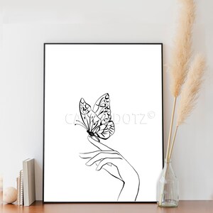 Downloadable Digital Print, Butterfly print, Hand, Modern decor, Minimalist butterfly poster; butterfly on hand line drawing, gift idea