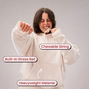 Sweat à capuche Cloud Eleven | Cordons de serrage en silicone à mâcher et poignets anti-stress intégrés | Sweat à capuche sensoriel pour adultes | Coupe unisexe oversize
