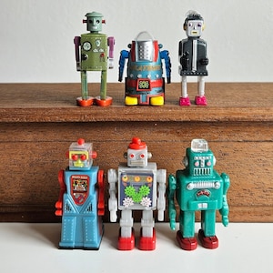 Mini 5cm Retro Style Robots