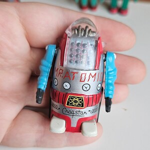 Mini Vintage Retro Robots Figure 5.5cm Mr Atomic