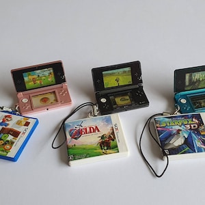 Miniature Nintendo 3DS With Game Zelda Starfox -