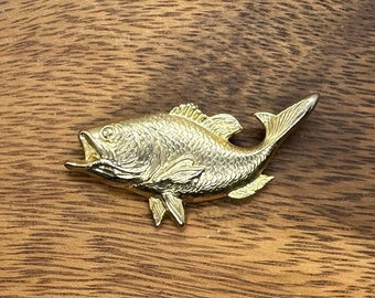 80s big mouth bass fish brooch, vintage gold tone fish pin, sport boating, lake fishing enthusiast, grandparents gift, fisherman accessories