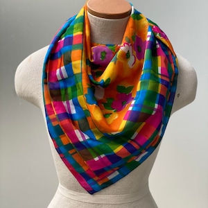 90s multicolor floral scarf, vintage checkered scarf, maximalist accessories, sophisticated colourful fashion, summer large square scarf