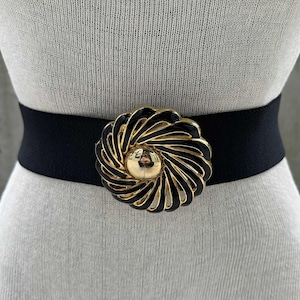 1980s black elastic belt, abstract enamel floral buckle, gold tone and black buckle, maximalist fashion, glam noir queen, dark luxe diva