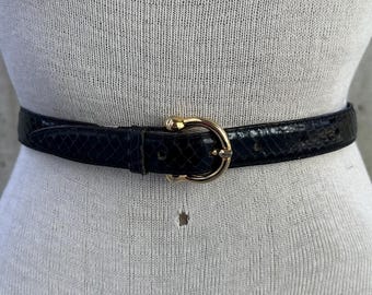 Vtg 80s black reptile leather belt, gold tone buckle, dainty waist accessory, monochrome outfit, minimalist fashion, chic corporate look