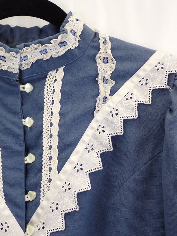 Vintage blue prairie blouse, 80s blue and white l… - image 2