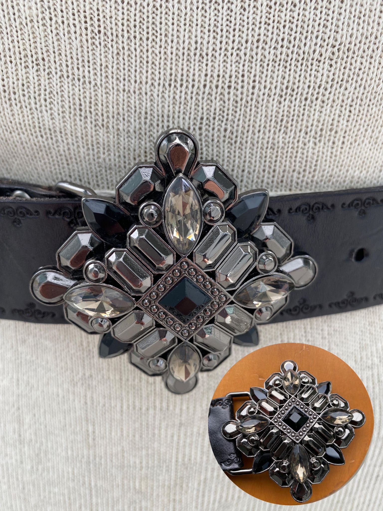 Vintage Fossil Black Genuine Leather Belt, Embellished  display picture 1