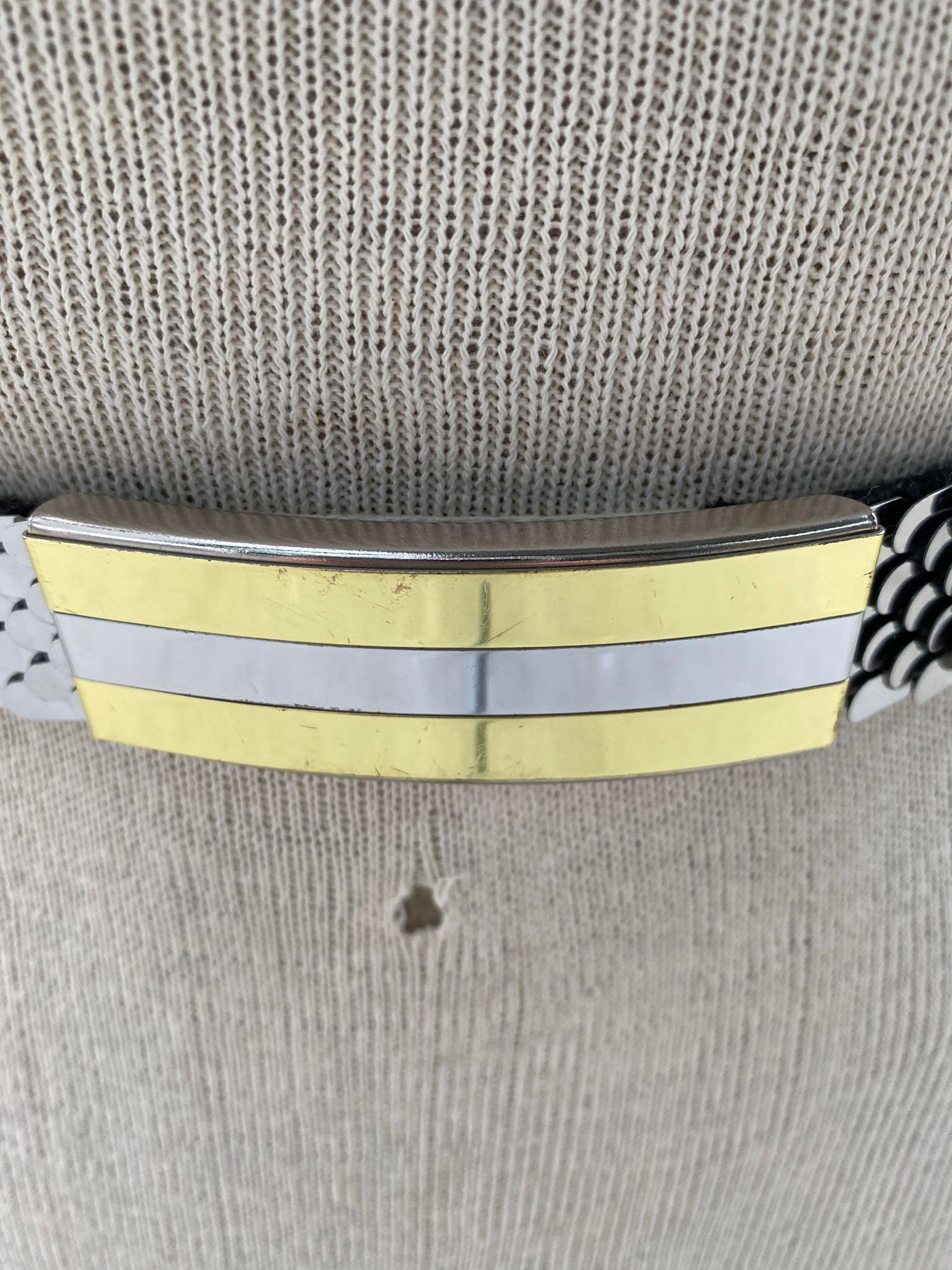 Vintage Silver Metal Fish Scale Belt, Two Tone Buckle, Gold  display picture 2