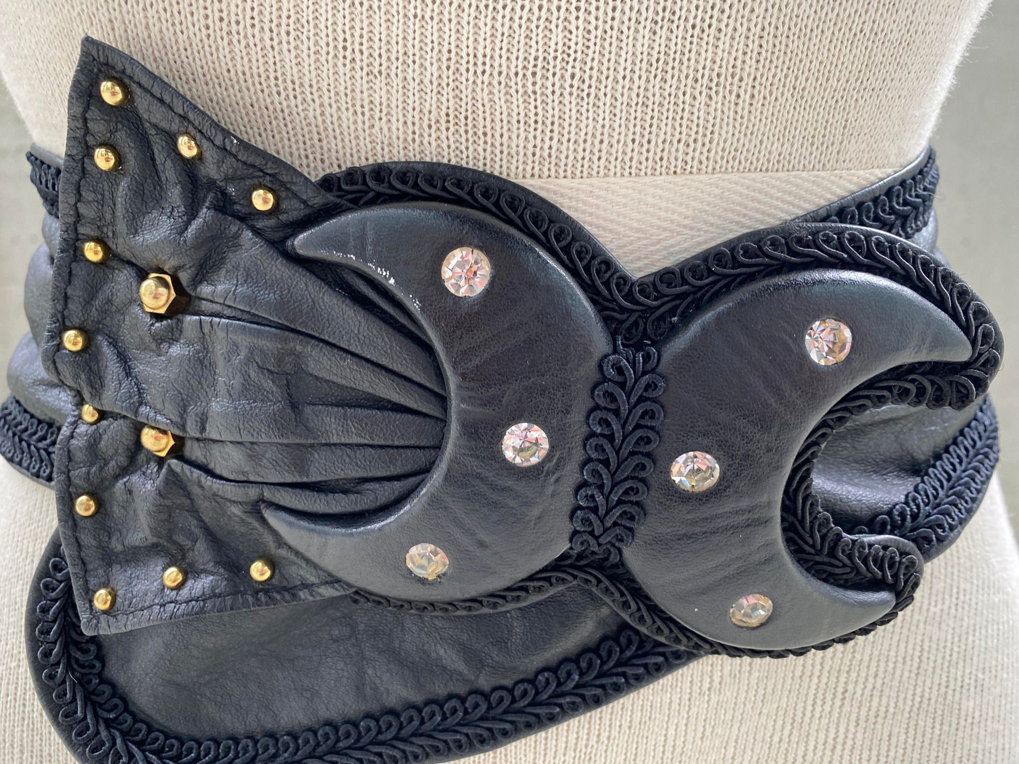 80s Celestial Style Black Vintage Belt, Spacecore Aesthetic, 2 Half Moons With Rhinestones, Esoteric Vintage Belt, Mystic Powers, Moon Lover - Etsy 80s Celestial Style Black Vintage Belt, Spacecore Aesthetic, 2 Half Moons With Rhinestones, Esoteric Vintage Belt, Mystic Powers, Moon Lover - Etsy