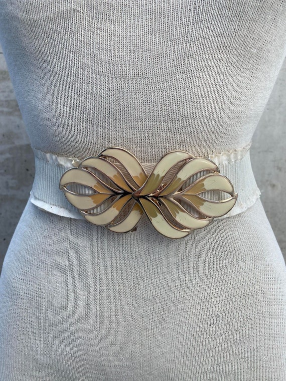 Vintage 80s Beige Elasticated Belt, Cream and Gold Tone  display picture 2