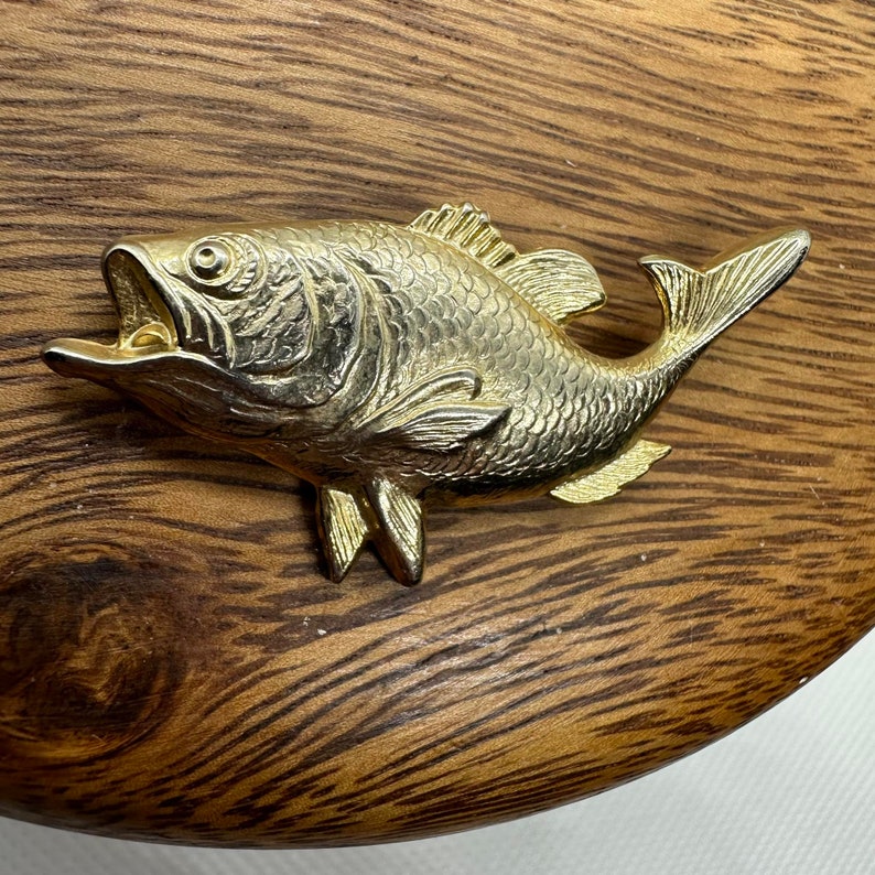 80s big mouth bass fish brooch, vintage gold tone fish pin, sport boating, lake fishing enthusiast, grandparents gift, fisherman accessories image 3