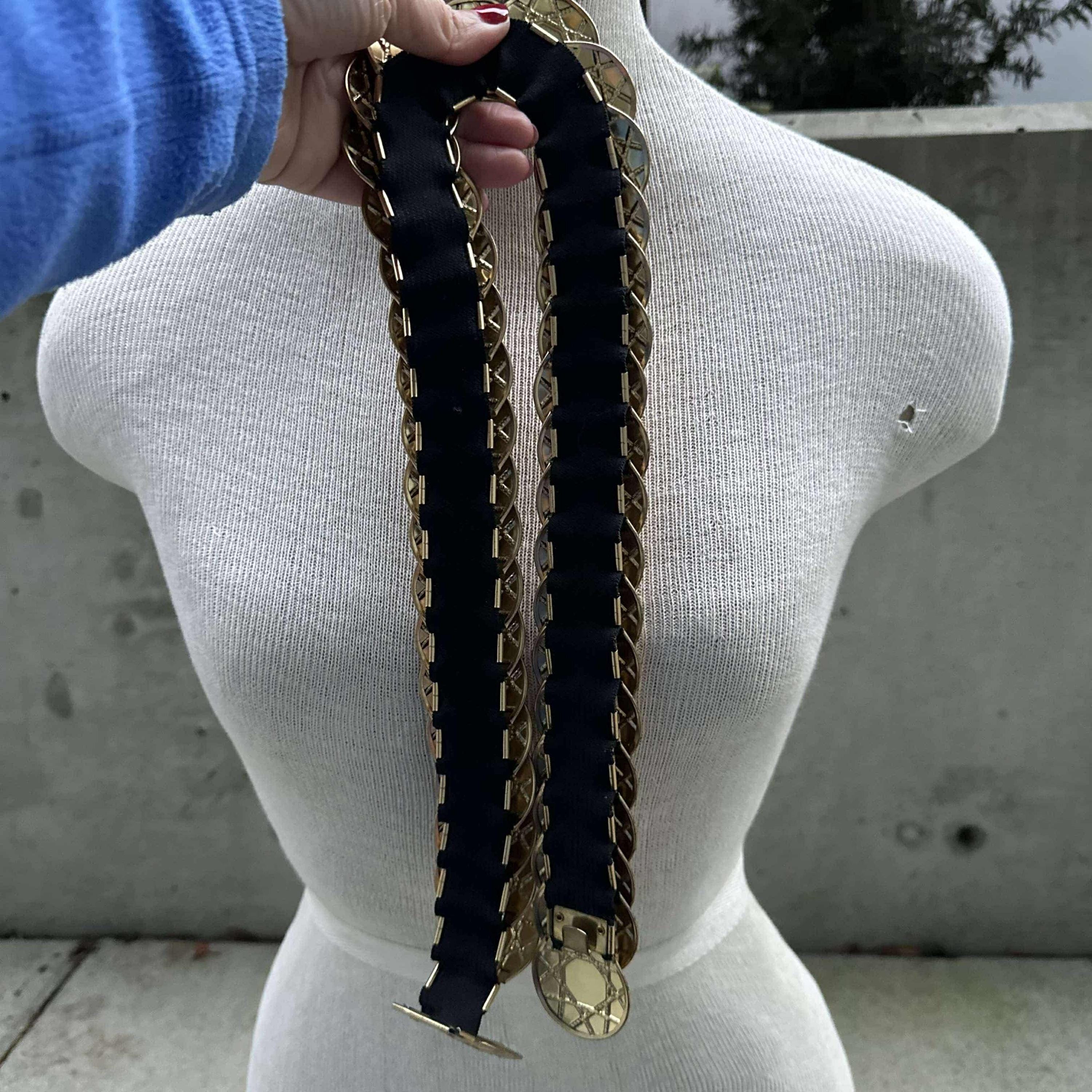 80s Gold Disc Scale Elastic Belt, Vintage Medallion Stretch 