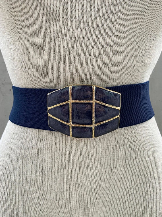 Navy blue top wide belt