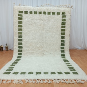 Weißer Teppich, Marokkanischer Teppich, Weißer und Grüner Teppich, Handgemachter Teppich, Handgemachter Teppich