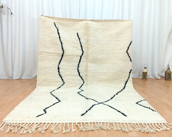 Handwoven Moroccan Berber Wool Rug, White and Black