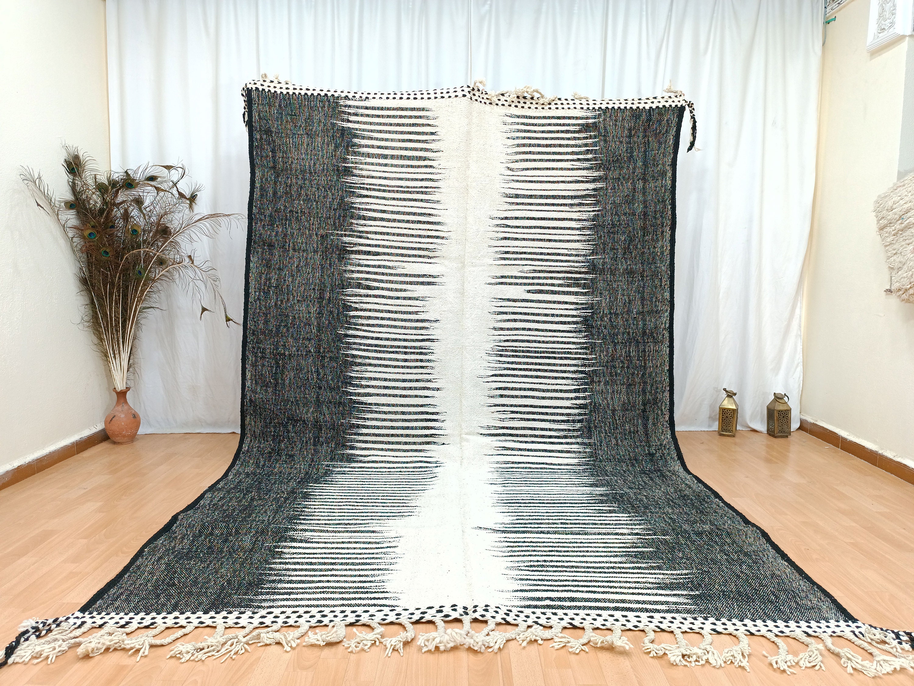 Artistic Flat Carpet, Flat-weave Handmade Rug, White and Black rug, Area Rug, Custom Moroccan Rug, Handwoven Kilim Carpet, Flacher Teppich