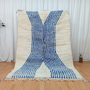 ARTISTIC AREA RUG, Moroccan Handmade Rug, White and Blue Rug, Abstract Rug, Bohemian Rug, Handmade Wool Carpet, Berber Fluffy Rug, White rug