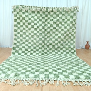 marokkanischer karierter teppich, karierter marokkanischer teppich, grüner marokkanischer teppich, karierter marokkanischer teppich, weißer und grüner teppich