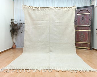 Alfombra minimalista de color crema hecha a mano: alfombra marroquí de tejido plano de lana bereber
