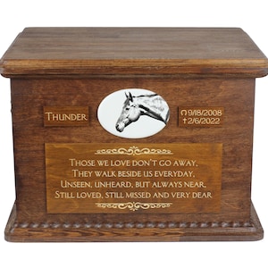 American Quarter Horse Big Urn for Horse Ashes, Personalized Memorial with photo, Custom horse urn, Horse Memorial, Big urn for horse
