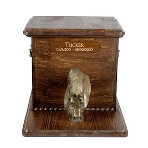 Arabian Horse Big Urn for Horse Ashes, Cutomizable urn, Urn for horse with statue, Horse memorial with sculpture