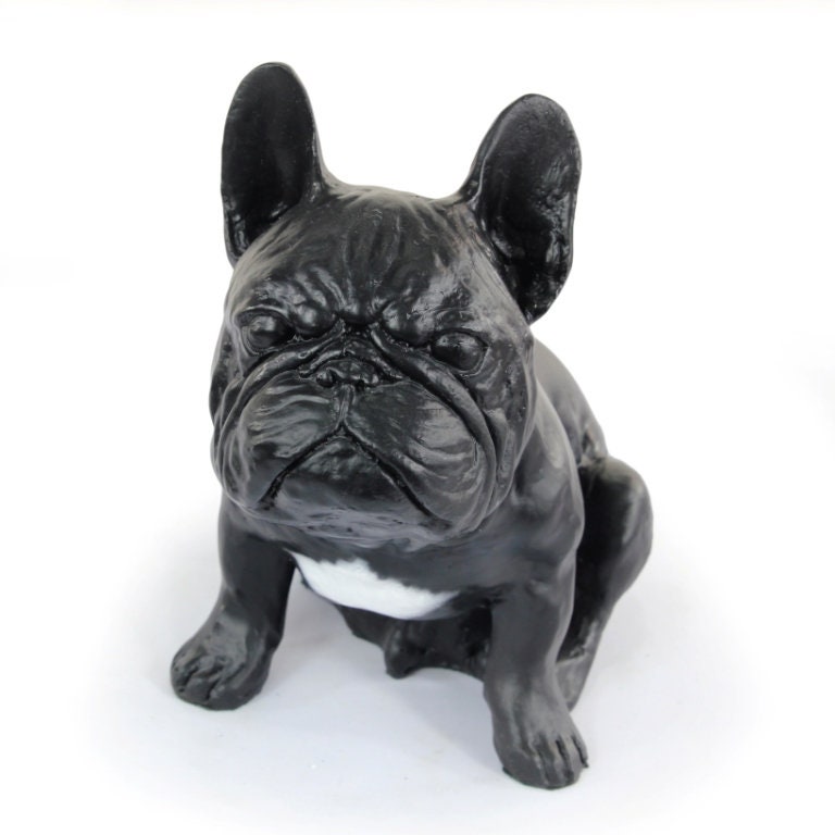 Bulldog statue - .de