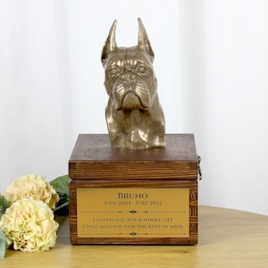 Urna Boxer per ceneri di cane, Urna con incisione e scultura di un cane, Urna con statua e incisione di cane, Urna personalizzata per un cane