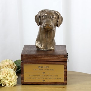 Doberman urn for dog&#39;s ashes, Urn with engraving and sculpture of a dog, Urn with dog statue and engraving, Custom urn for a dog