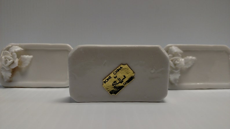 Set of 5 Shafford Design Bone China OCTAGON PLACE CARD Stands White Roses Design
