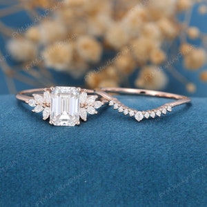 2Pcs Emerald cut Moissanite engagement ring rose gold cluster engagement ring women vintage Curved wedding Bridal set anniversary gift