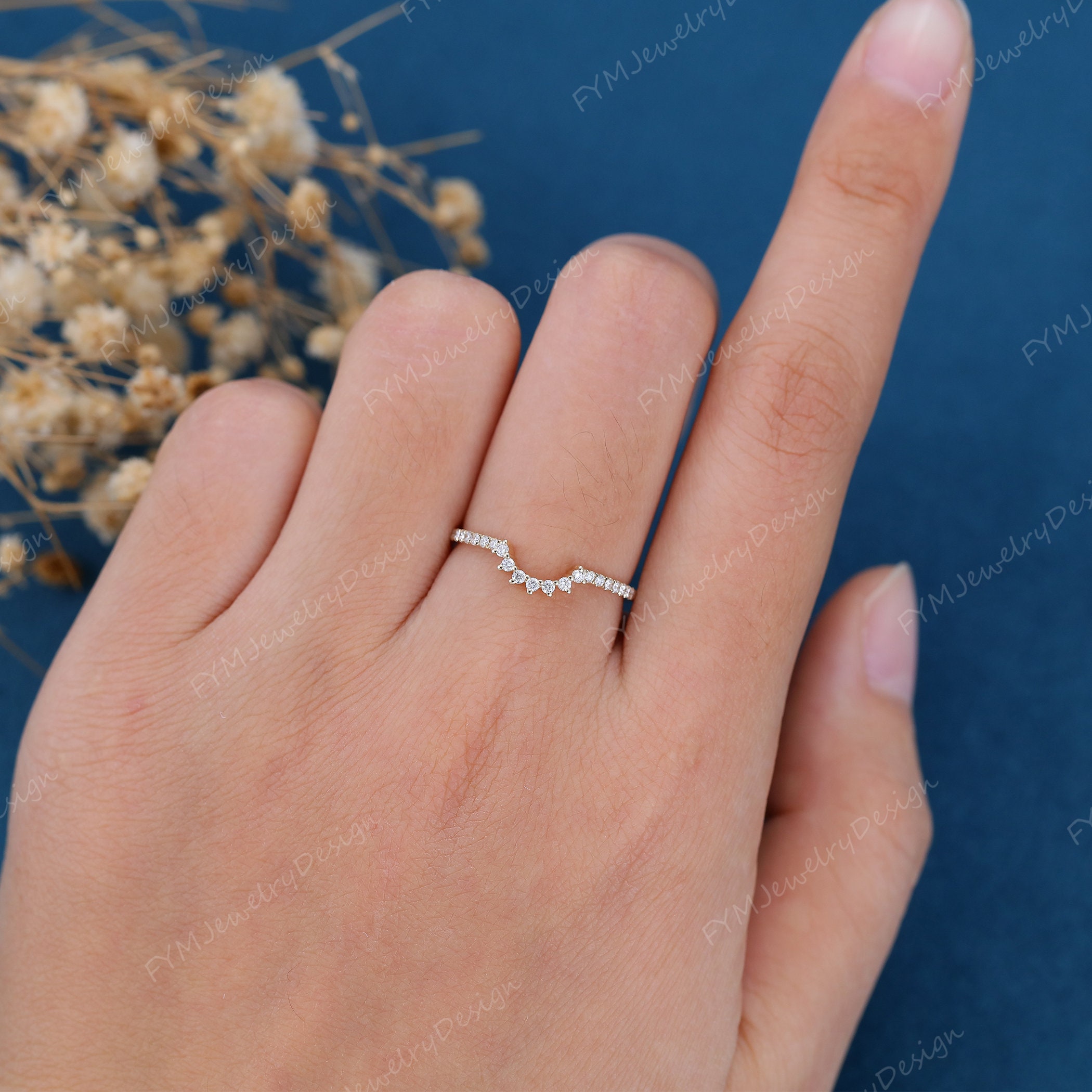 Unique Curved Wedding Band Women Yellow Gold Vintage Moissanite ...
