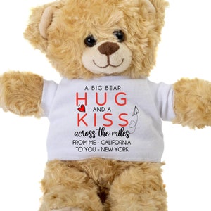 Regalo para una amiga a distancia, oso personalizado &quot;Abrazo a través de las millas&quot;, estado de larga distancia de EE. UU., oso de peluche para una amiga, regalo de larga distancia para ella